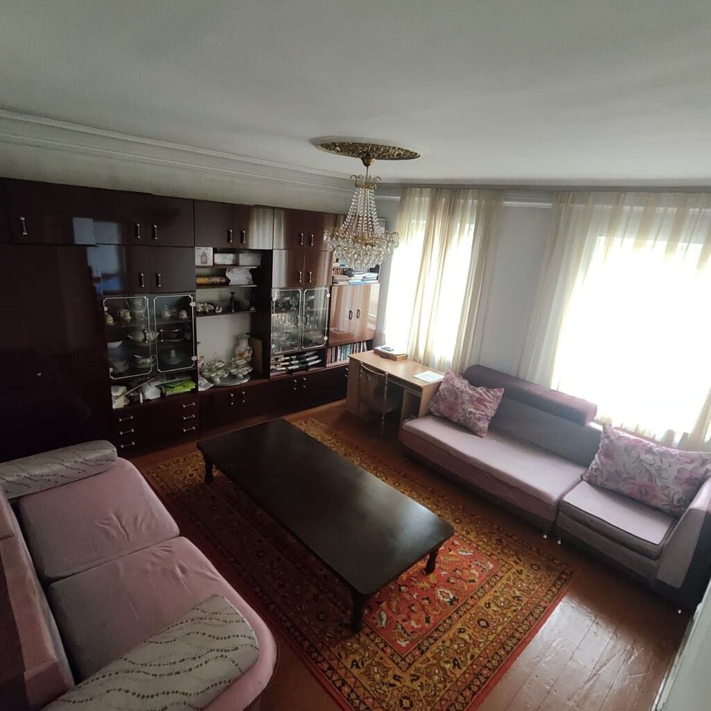 6 комнат и более, 203 м², 5 соток, Бишкек, Церковь Собственник: фото 8
