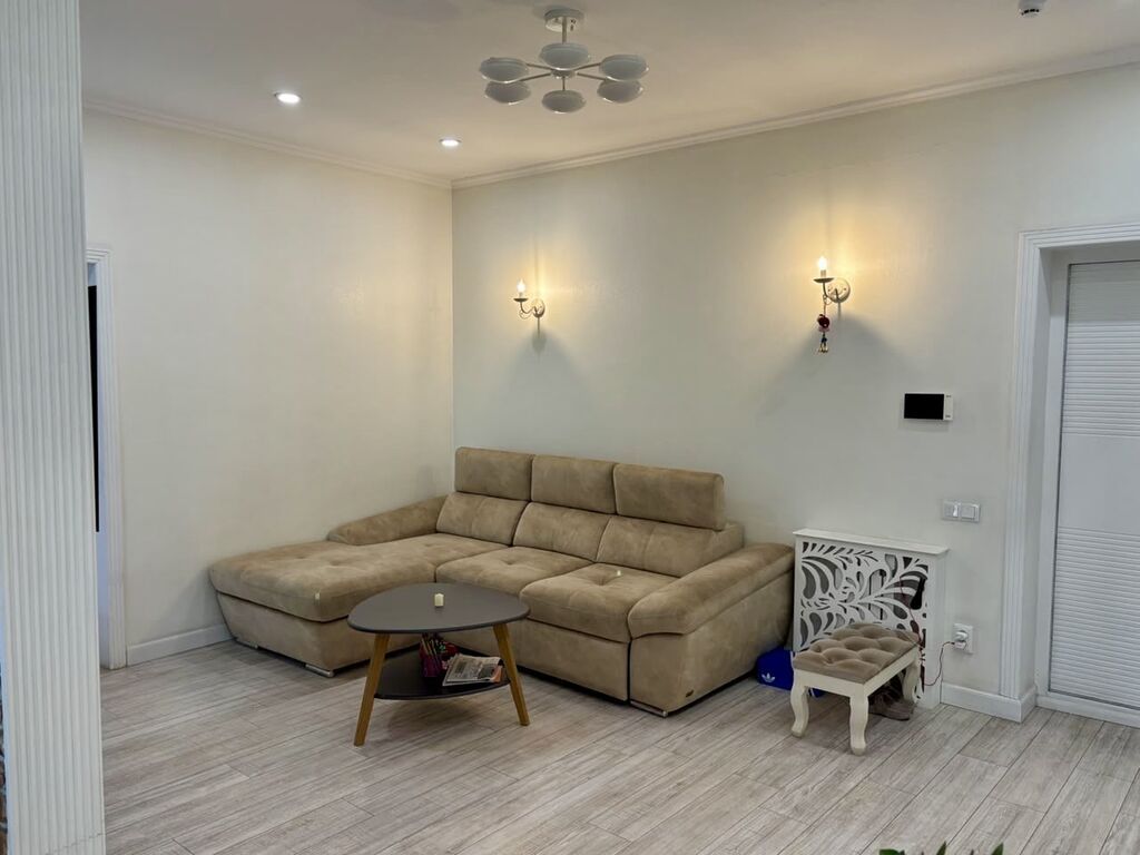 3 комнаты, 73 м², Старый аэропорт Элитка, 10 этаж, Евроремонт: фото 2