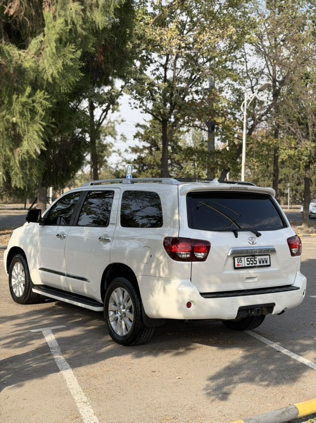 Toyota Sequoia: 2020 г., 5.7 л, Автомат, Бензин, Внедорожник: фото 4