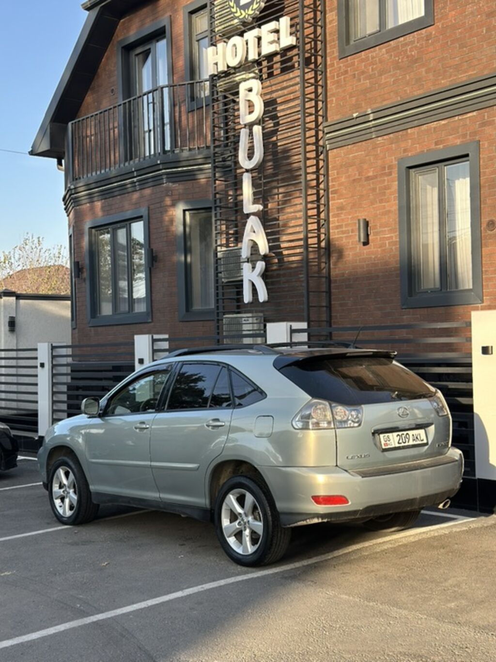 Lexus RX: 2004 г., 3.3 л, Автомат, Бензин, Кроссовер: фото 4