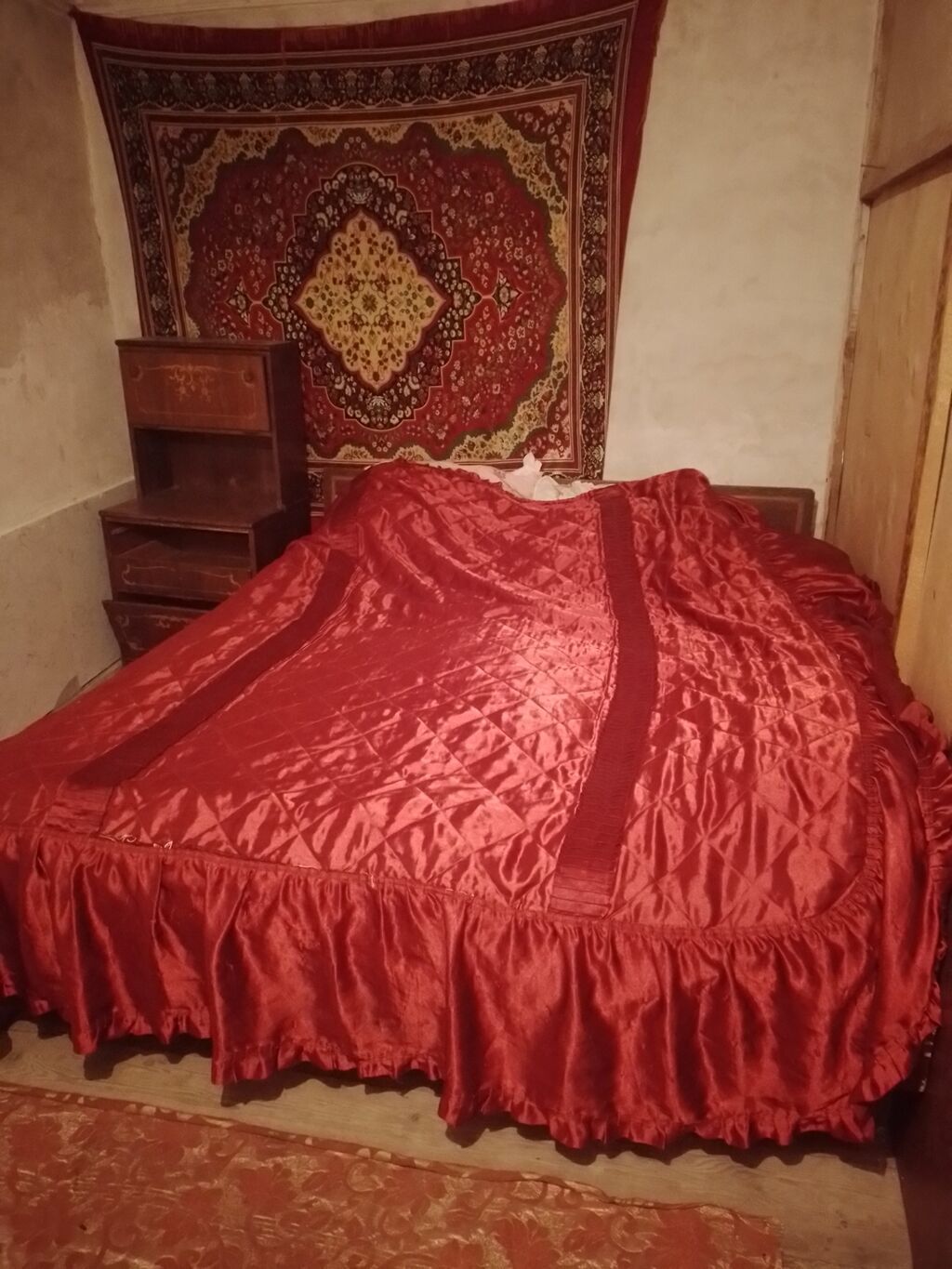 Salam kirayə ev var 180 manat aylıgı qazı suyu işıgı var vayfaya