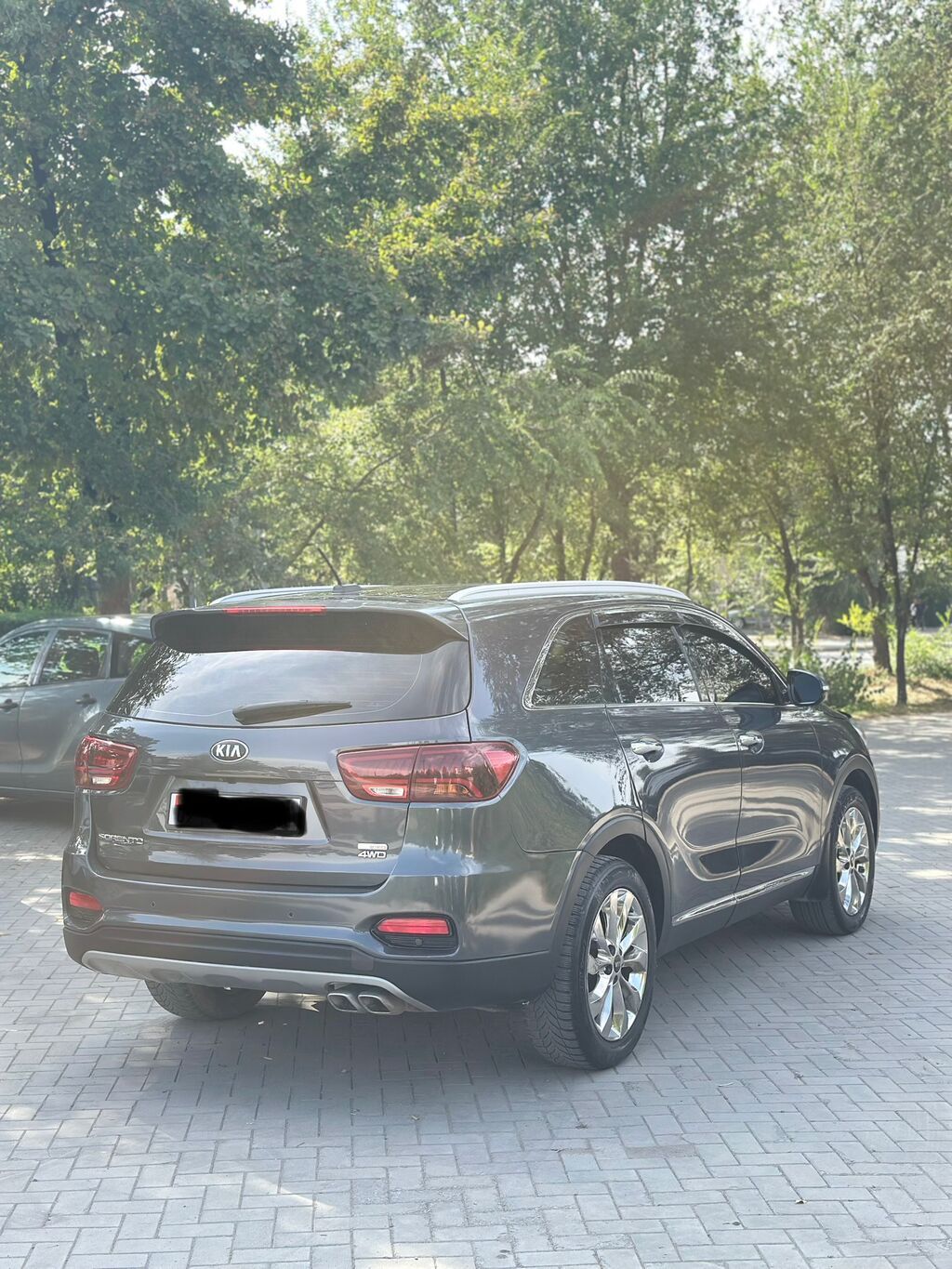 Kia Sorento: 2017 г., 2.2 л, Автомат, Дизель, Кроссовер: фото 4