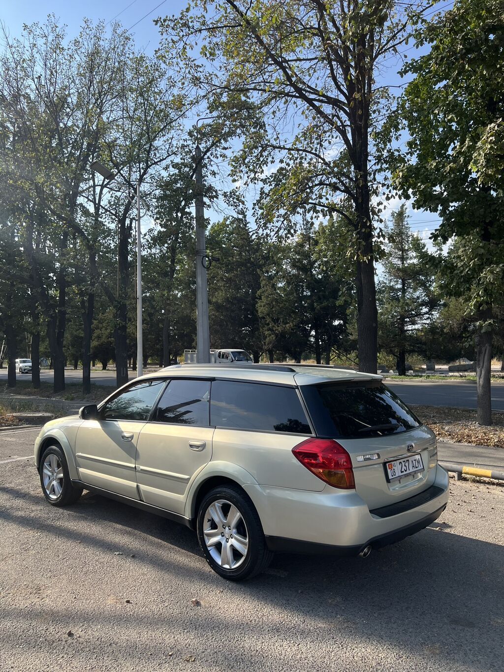Subaru Outback: 2003 г., 2.5 л, Автомат, Бензин, Универсал: фото 4