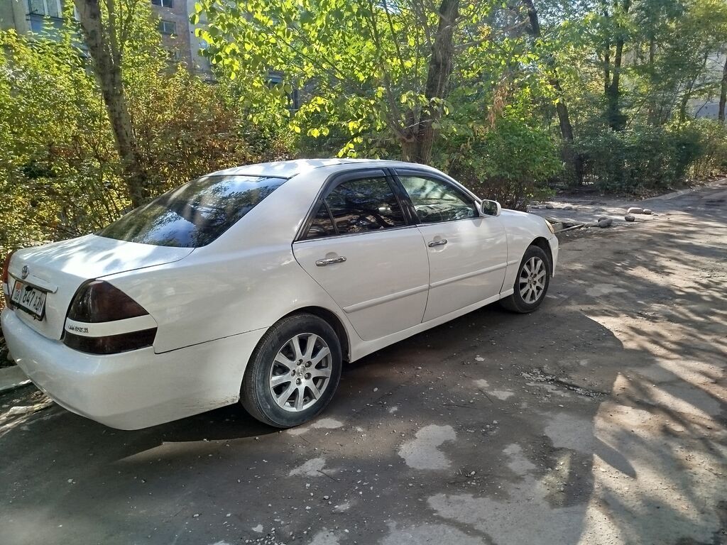 Toyota Mark II: 2004 г., Автомат, Бензин, Седан: фото 3