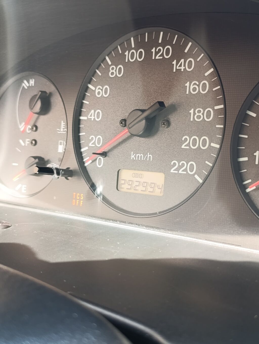 Mazda 323: 1999 г., 1.5 л, Автомат, Бензин, Универсал: фото 6