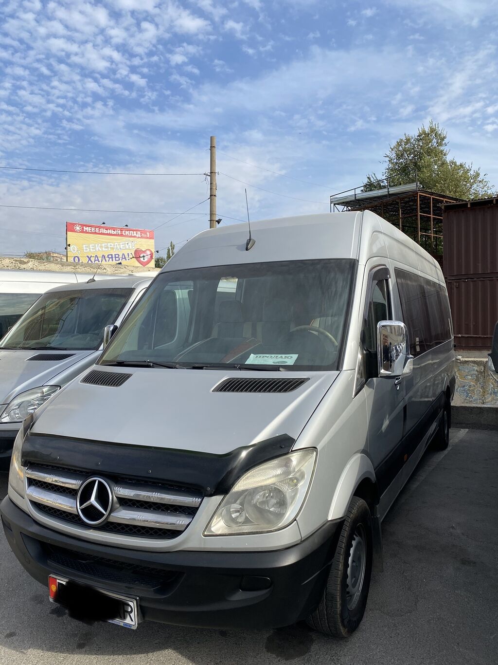 Mercedes Benz Sprinter с456ас136