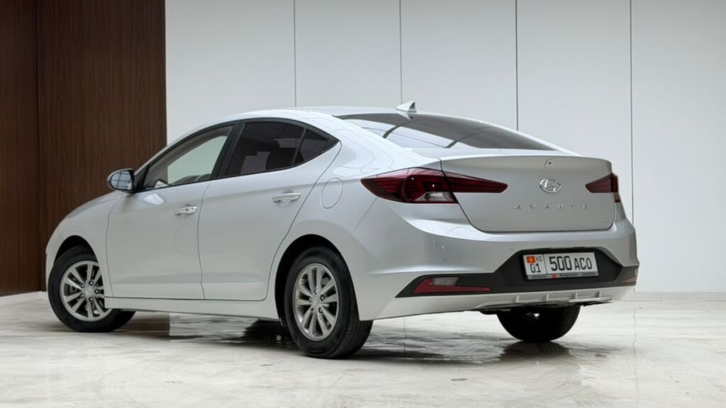 Hyundai Avante: 2019 г., 1.6 л, Автомат, Бензин, Седан: фото 4