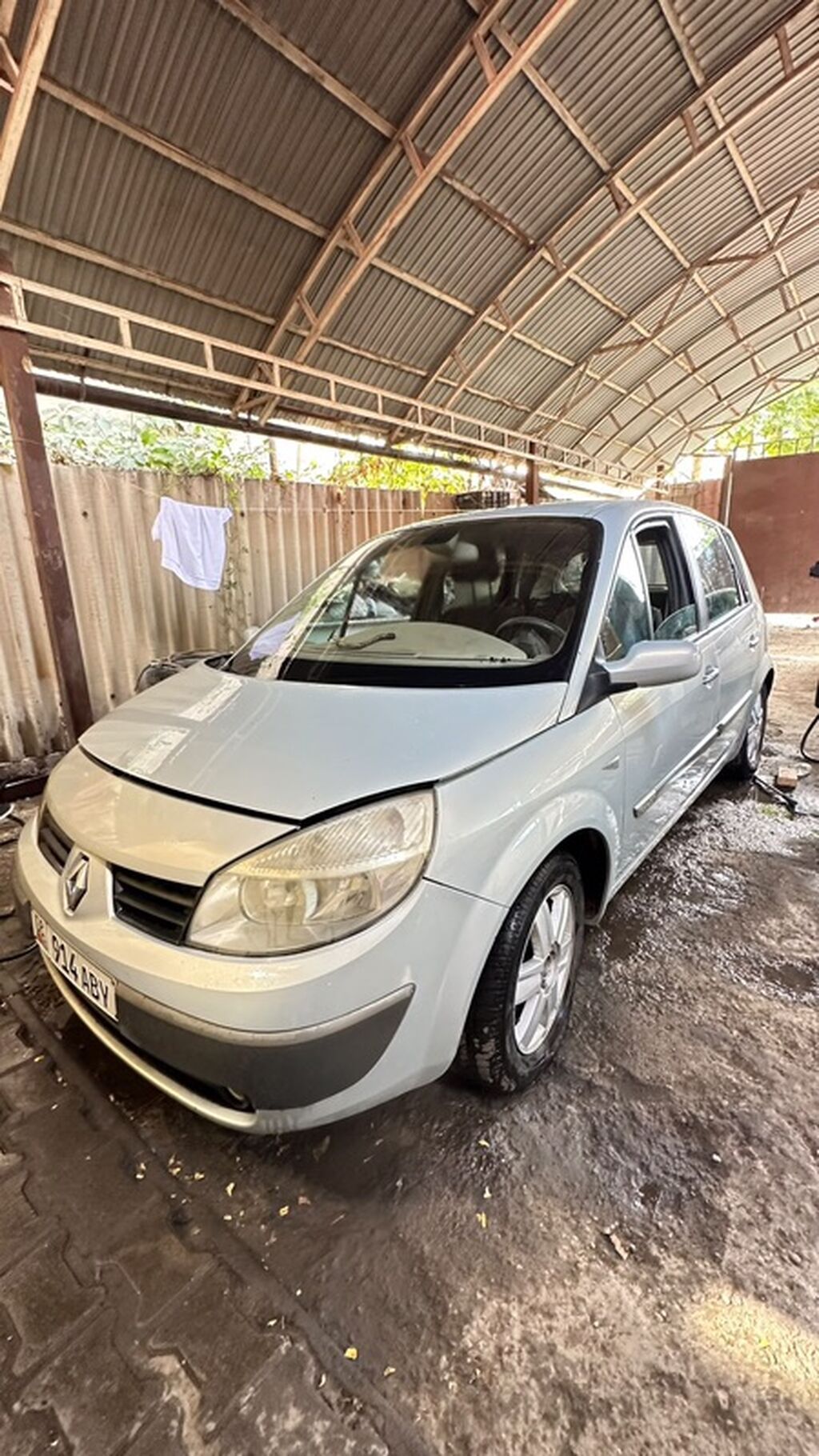 Renault Megane: 2003 г., 1.9 л, Механика, Бензин, Минивэн: фото 2