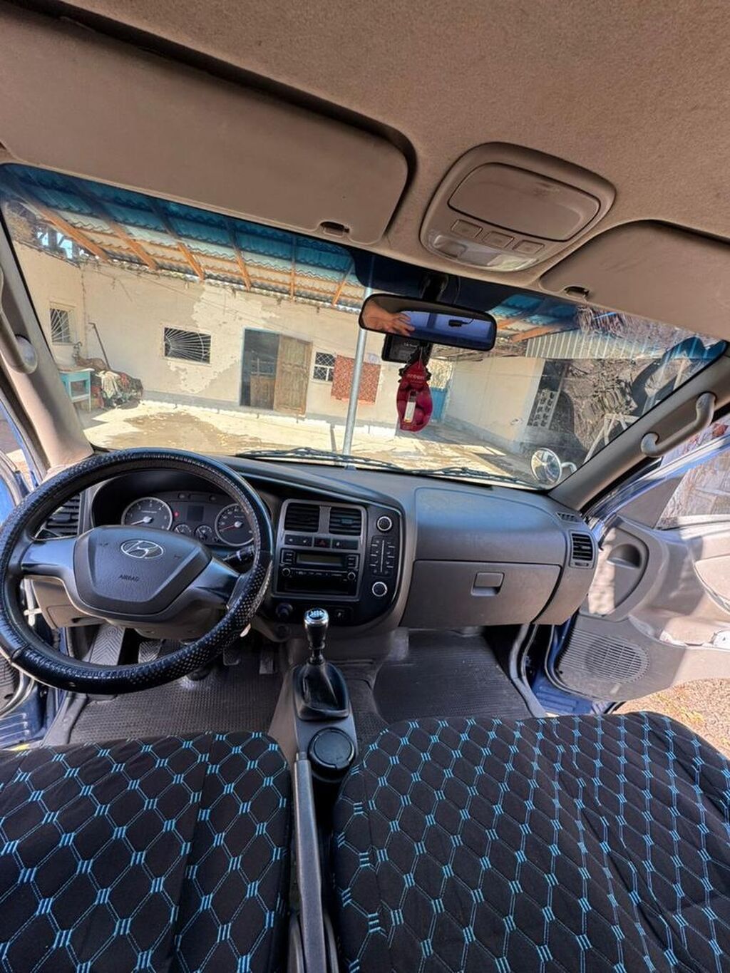 Hyundai Porter II — компактный грузовой автомобиль с удобной кабиной и: фото 8