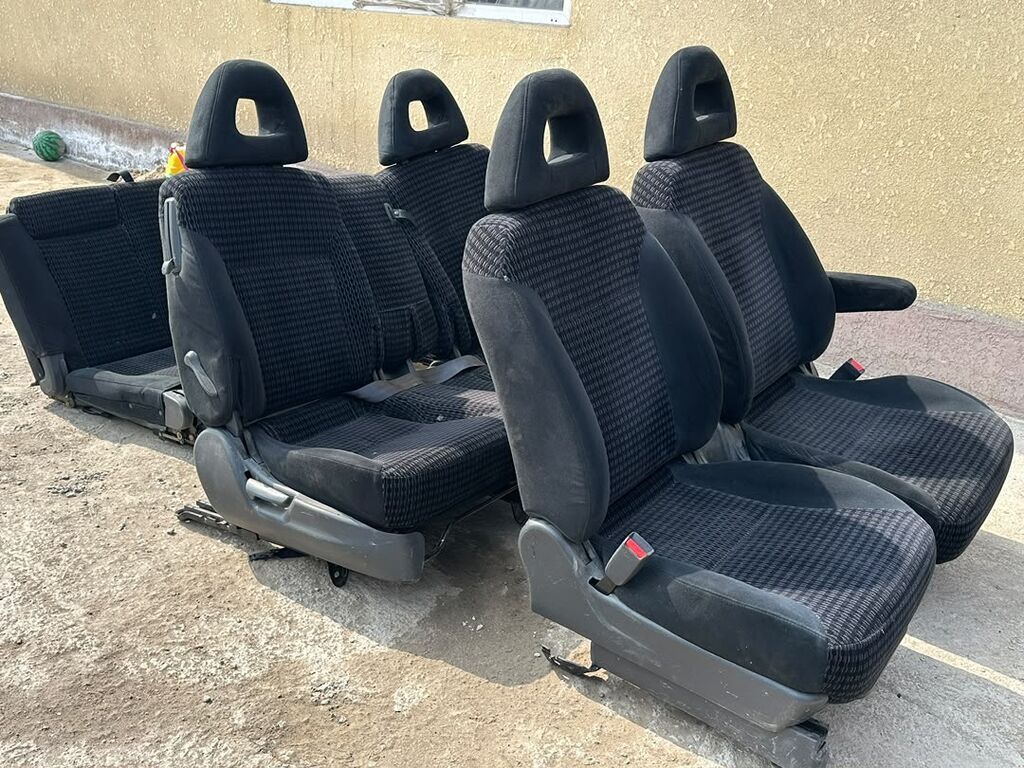 Honda Stream: 2002 г., 2 л, Автомат, Бензин, Минивэн: фото 4