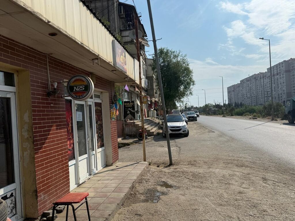 Kafe – Milli Mətbəx - Arendaya verilir - Rahat stol-stul düzümü