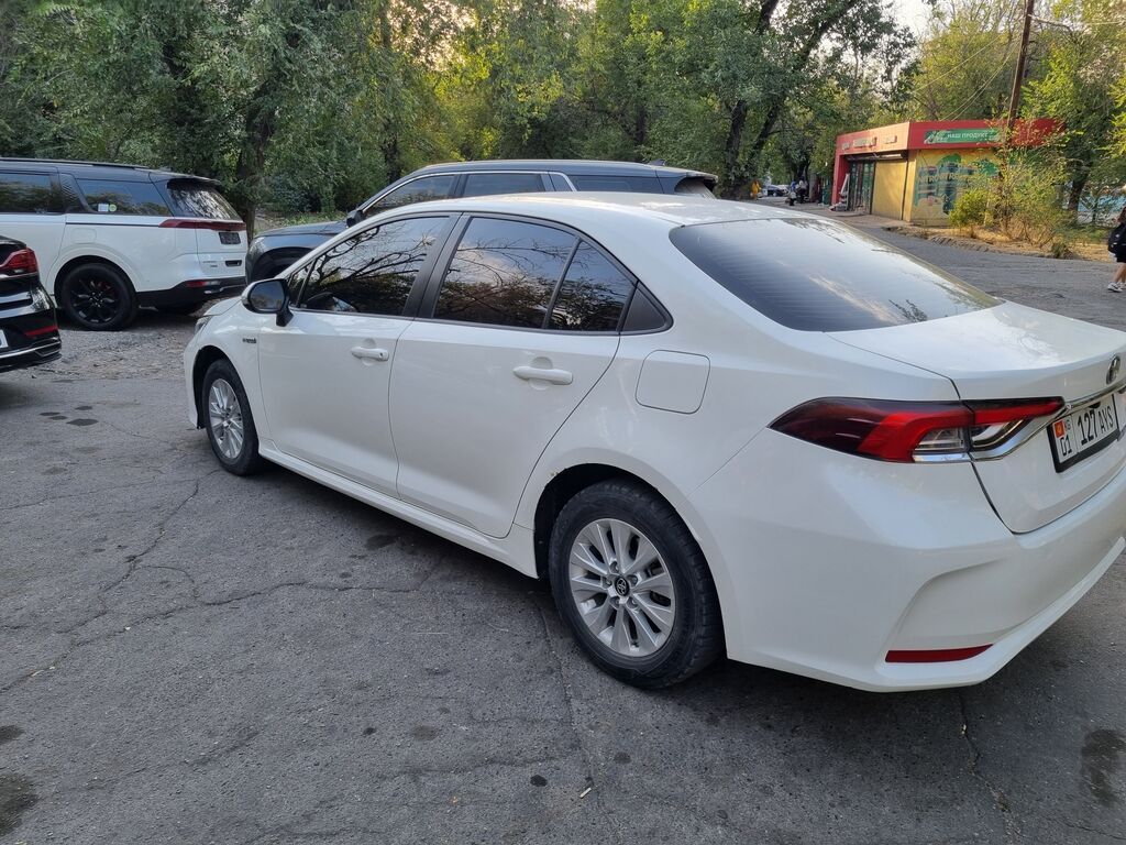 Toyota Corolla: 2019 г., 1.8 л