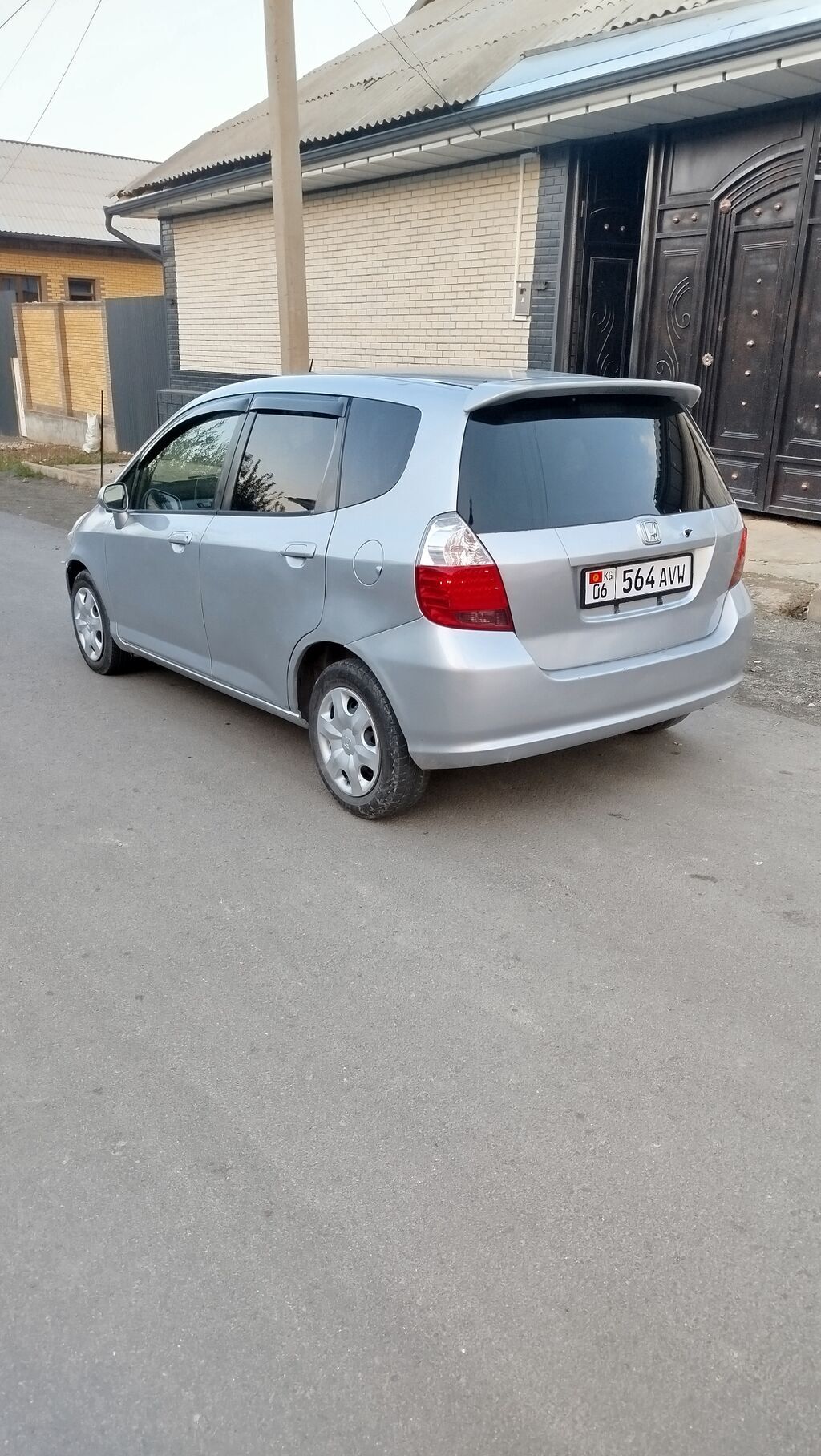 Honda Fit: 2002 г., 1.3 л, Вариатор, Бензин, Хэтчбэк: фото 3