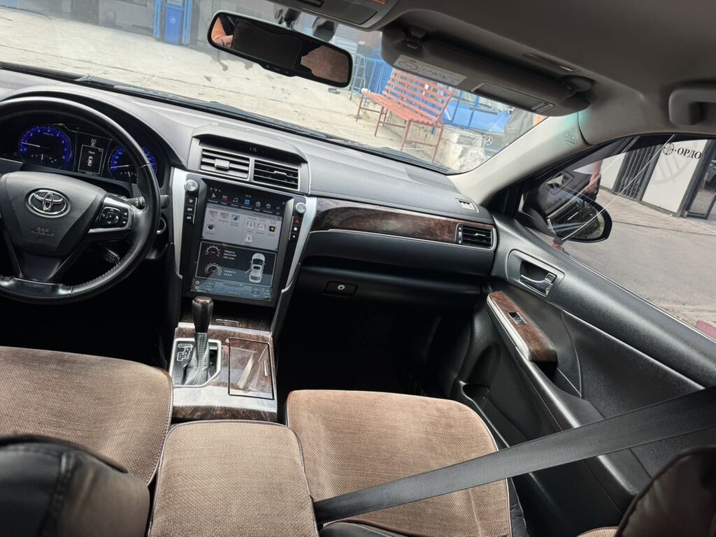 Toyota Camry: 2017 г., 2.5 л, Автомат, Бензин, Седан: фото 8