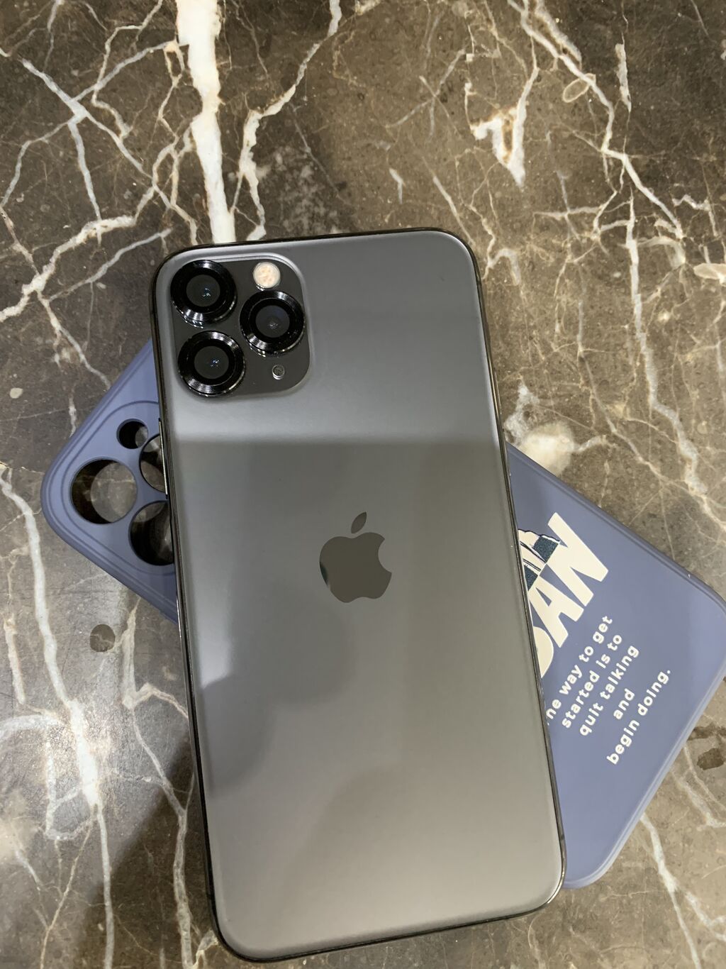 Iphone бишкек. Iphone 11 Pro. Айфон 12 48000. Поцарапанный айфон. Айфон 11 черный.