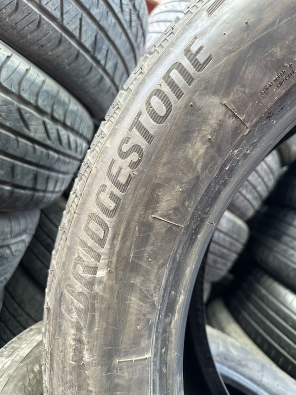 Шины 275 / 50 / R 22, Всесезонная, Б/у, Пара, Внедорожные (АТ/МТ), США, Bridgestone — фото 4