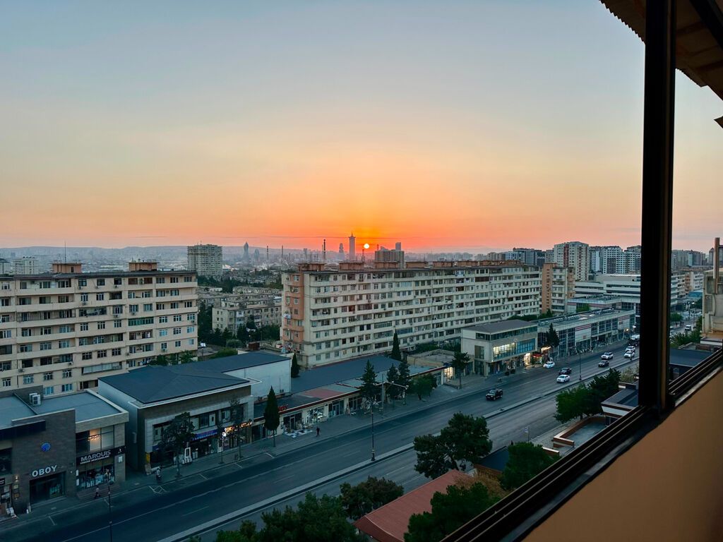 Bakı, 3 otaqlı, Köhnə tikili, 69 kv. m