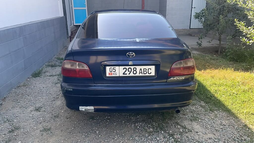 Toyota Avensis: 2001 г., 1.8 л, Механика, Бензин, Седан: фото 6