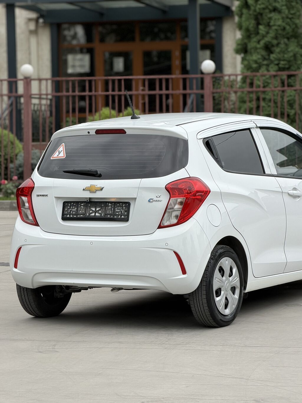 Chevrolet Spark: 2015 г., 1 л, Автомат, Бензин: фото 5