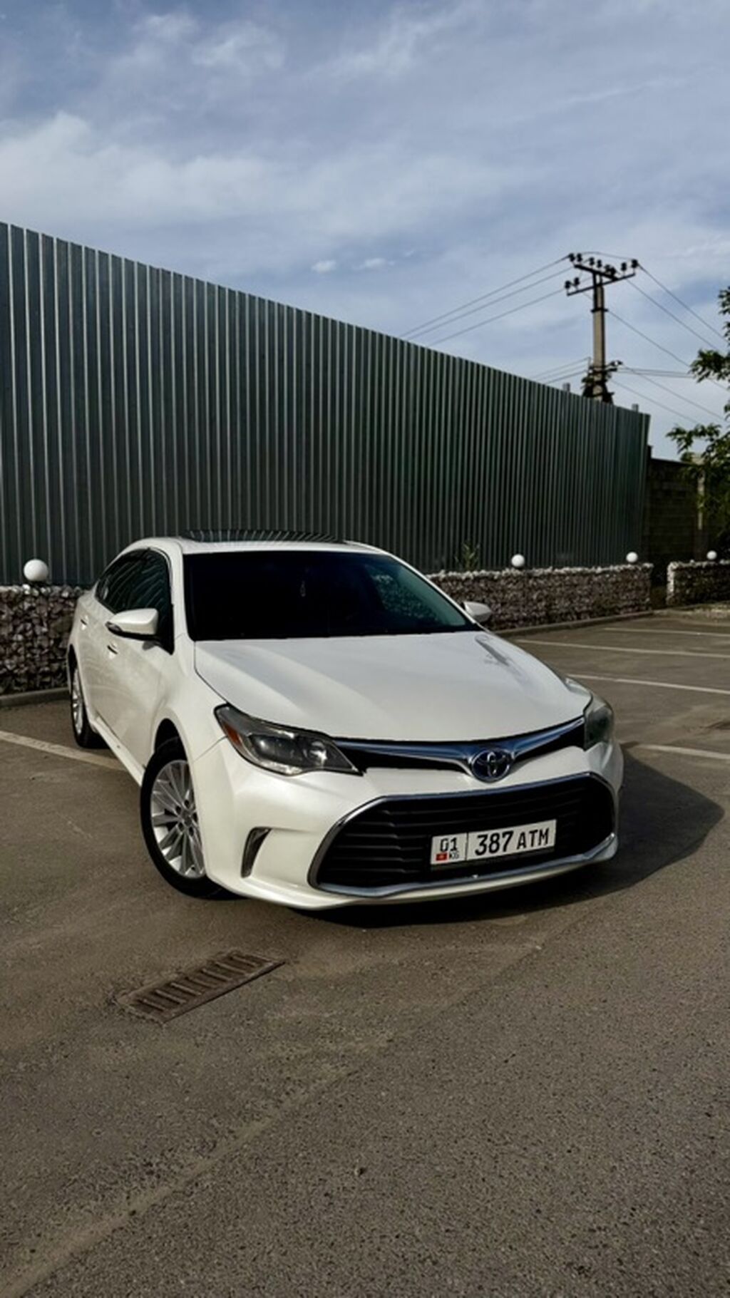 Toyota Avalon: 2013 г., Вариатор, Гибрид, Седан: фото 1