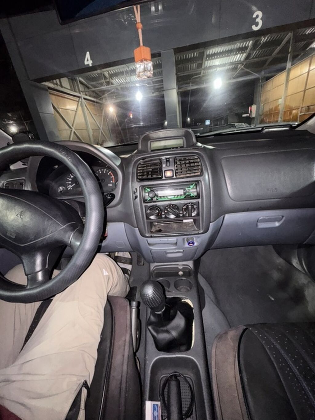 Mitsubishi Space Star: 2001 г., 1.3 л, Механика, Хэтчбэк: фото 6