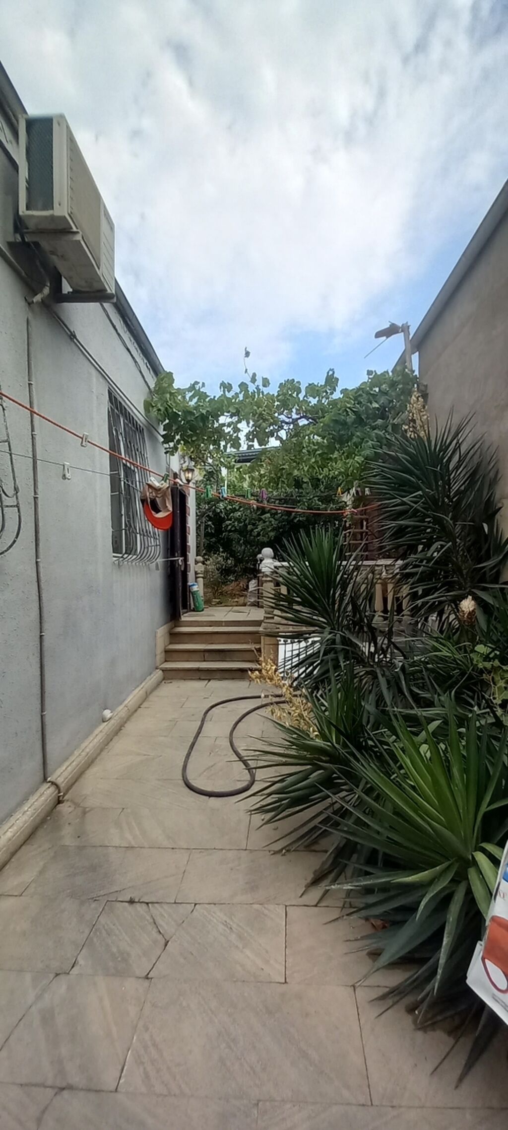 3 otaqlı, 120 kv. m, Yeni təmirli