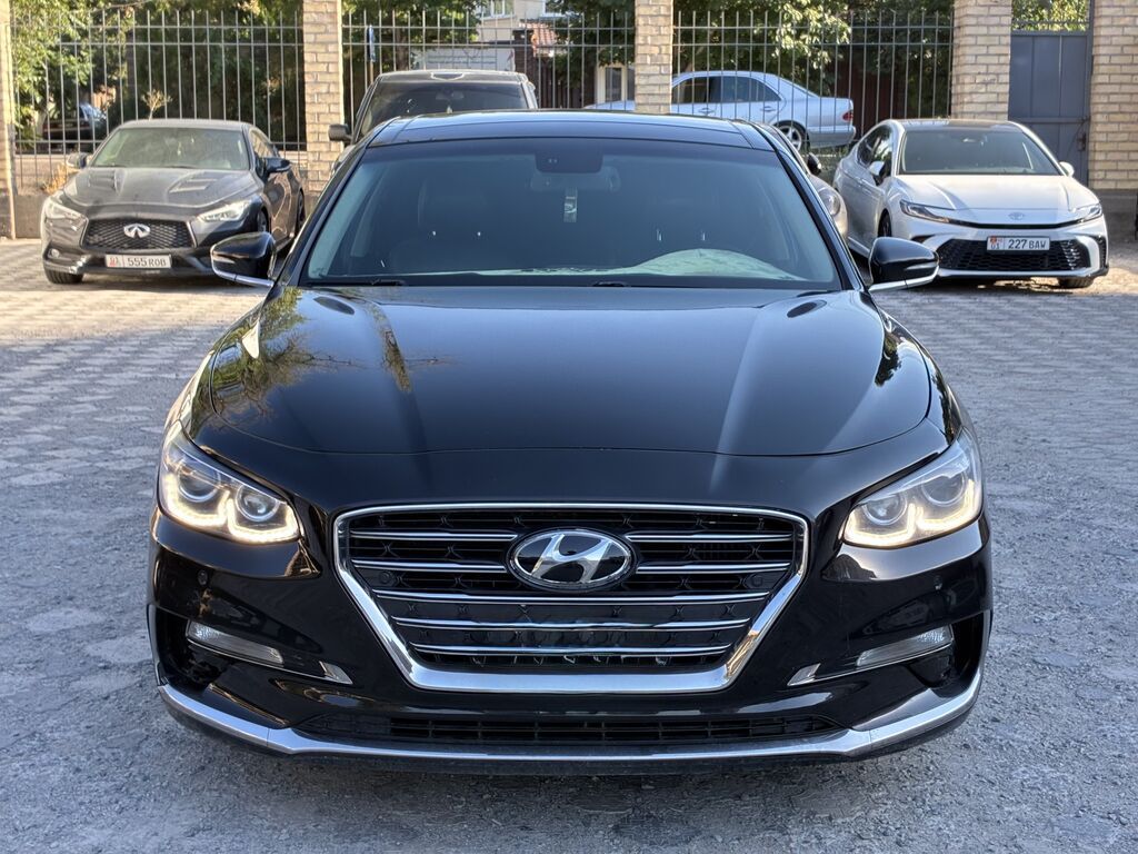 Hyundai Grandeur: 2018 г., 2.2 л, Автомат, Дизель, Седан: фото 3