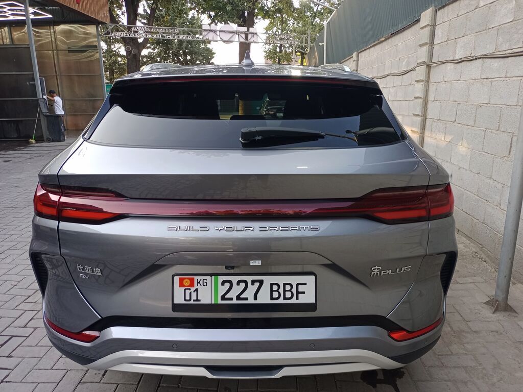BYD Song Plus: 2023 г., Электромобиль: фото 6