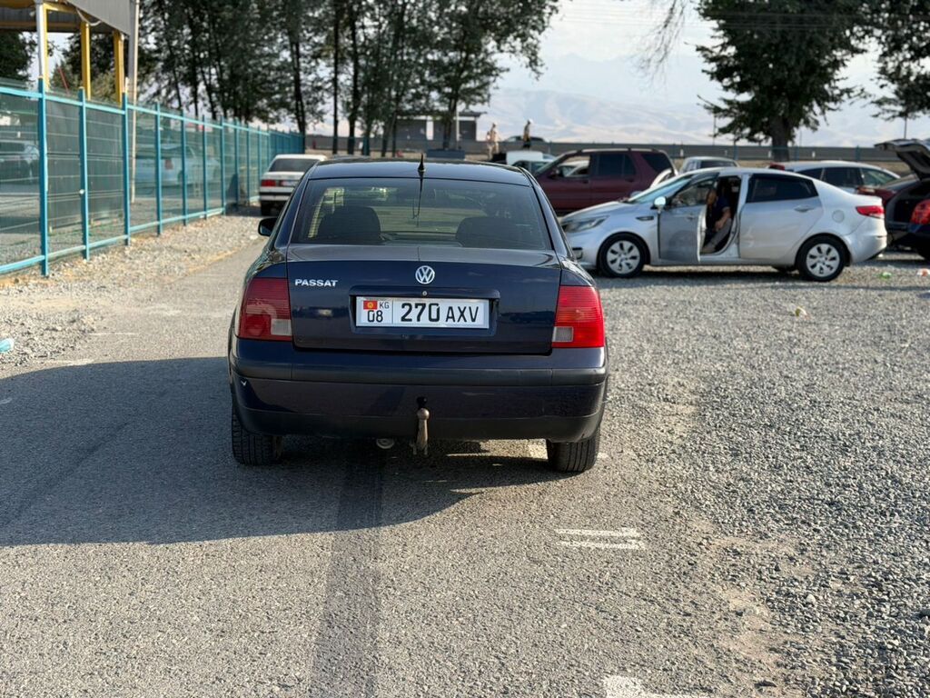Volkswagen Passat: 1999 г., 1.6 л, Механика, Бензин, Седан: фото 2
