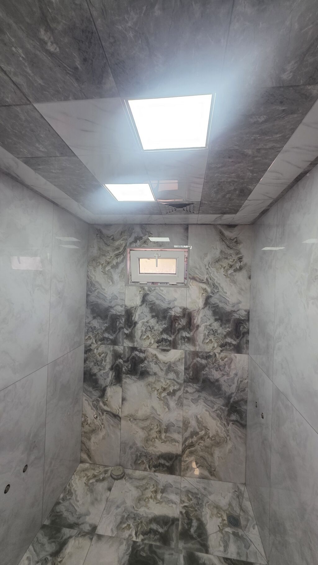 4 otaqlı, 130 kv. m, Yeni təmirli
