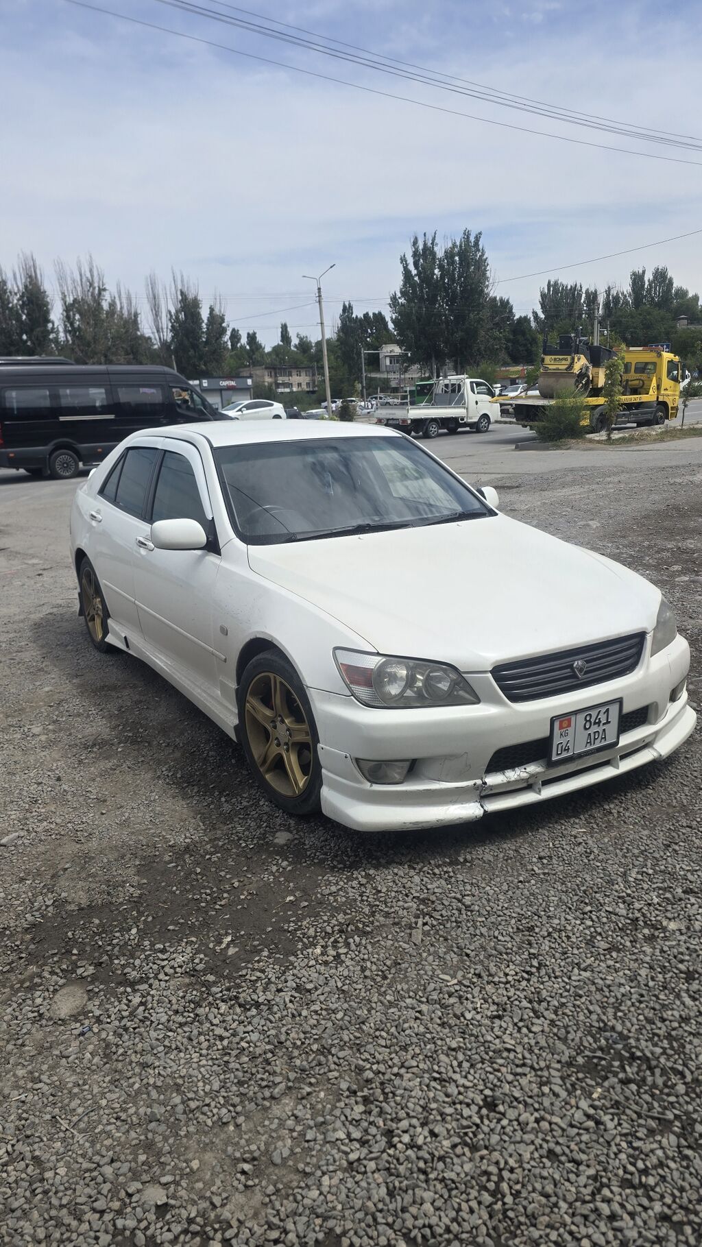 Toyota Altezza: 2001 г., 2 л, Автомат, Бензин, Седан: фото 2