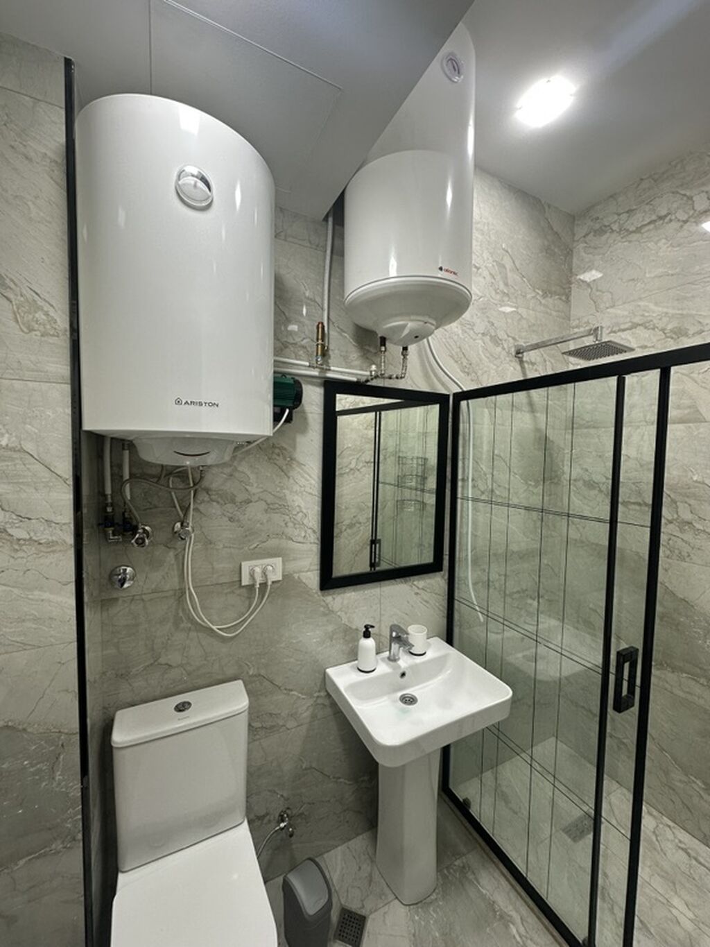 28 Mayda 1 otaqlı köhnə tikili mənzil satılır, 38 m², 185 000 AZN, şəkil 3 / 12