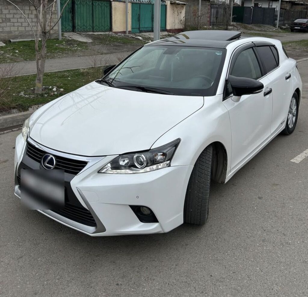 Lexus CT: 2016 г., 1.8 л, Бензин, Хэтчбэк: фото 2