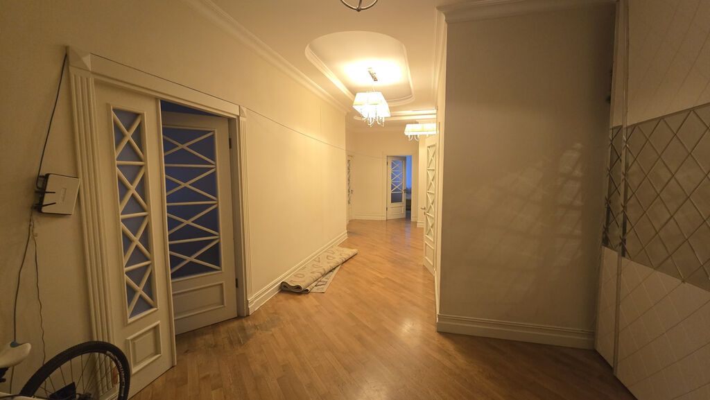 4 otaqlı, Yeni tikili, 177 kv. m