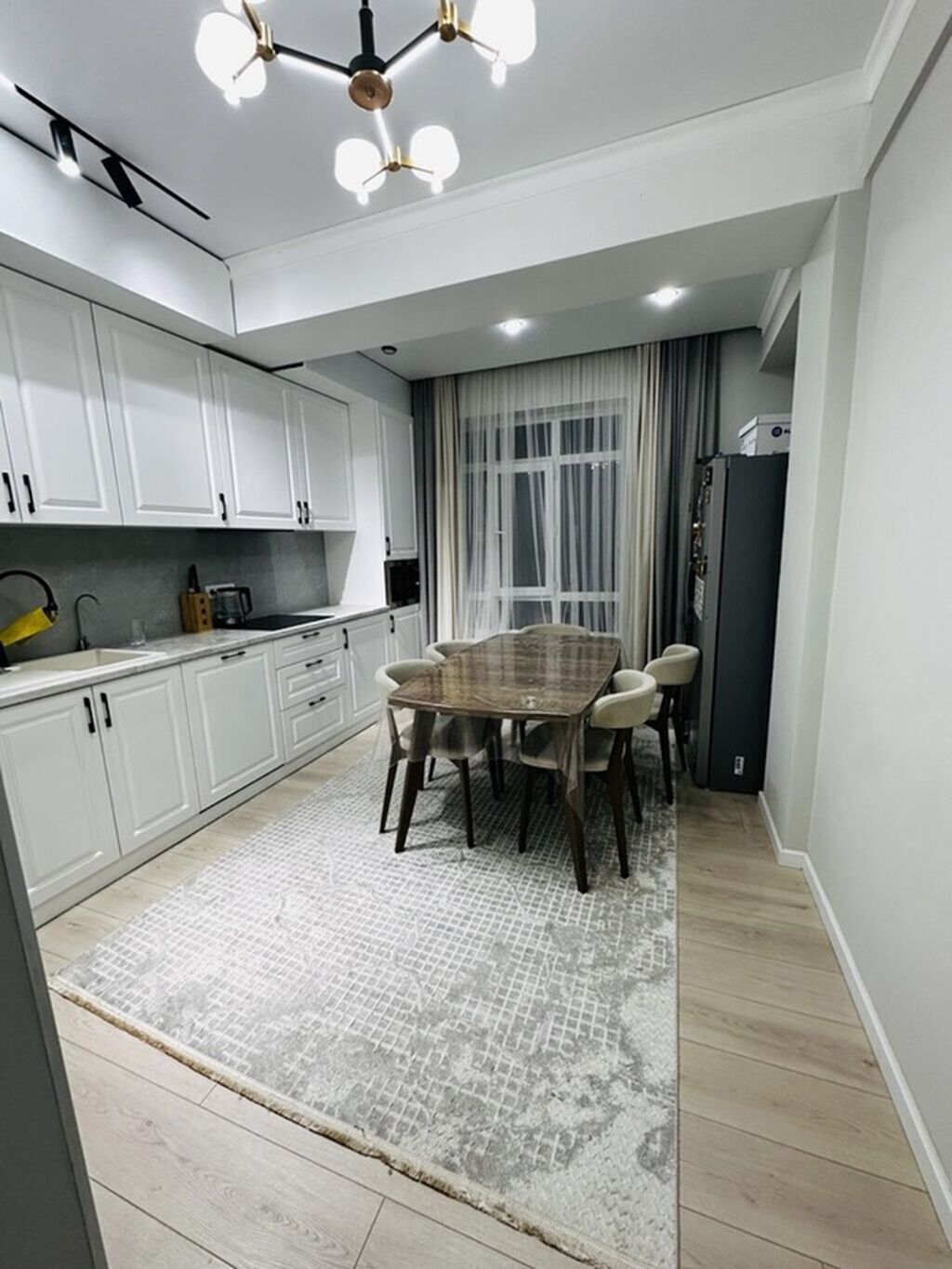 2 комнаты, 61 м², Золотой квадрат Элитка, 9 этаж, Евроремонт: фото 2