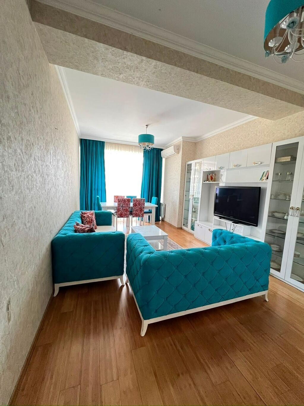 Yasamal, 3 otaqlı, Yeni tikili, m. İnşaatçılar, 89 kv. m