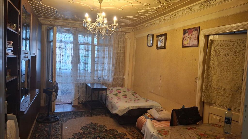 Bakı, 4 otaqlı, Köhnə tikili, 72 kv. m