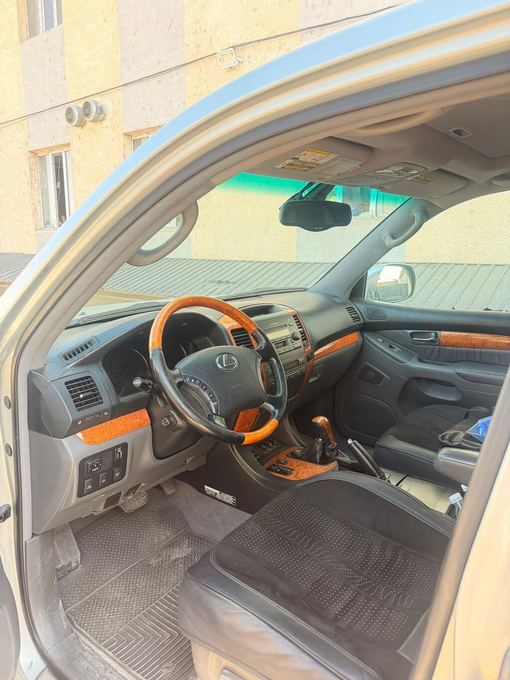 Lexus GX: 2004 г., 4.7 л, Автомат, Газ, Внедорожник: фото 3