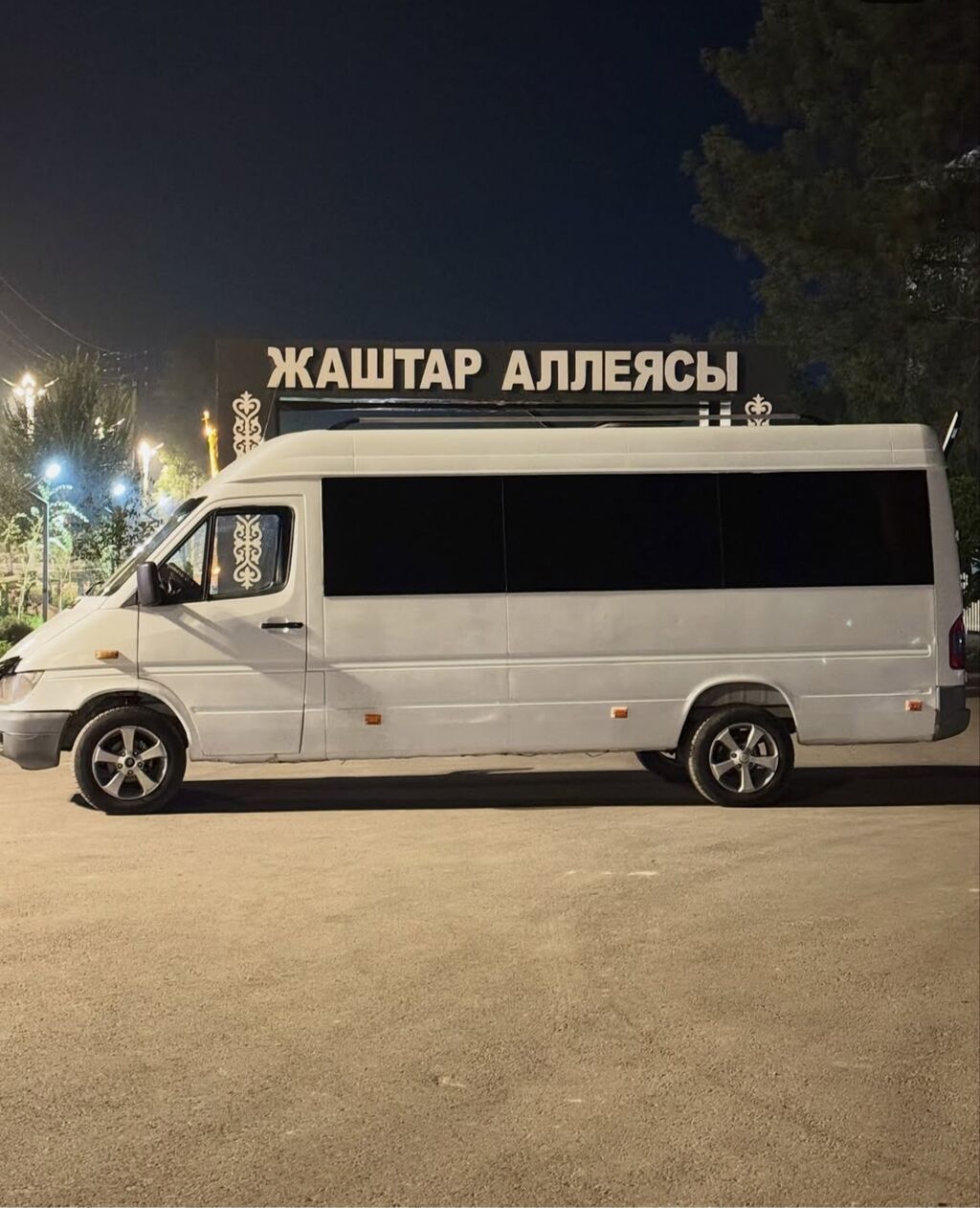 Mercedes-Benz Спринтер: 2005 г., 2.2 л, Механика, Дизель, Бус: фото 2
