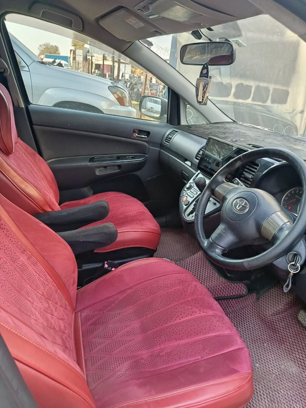 Toyota WISH: 2003 г., 1.8 л, Бензин, Минивэн: фото 7