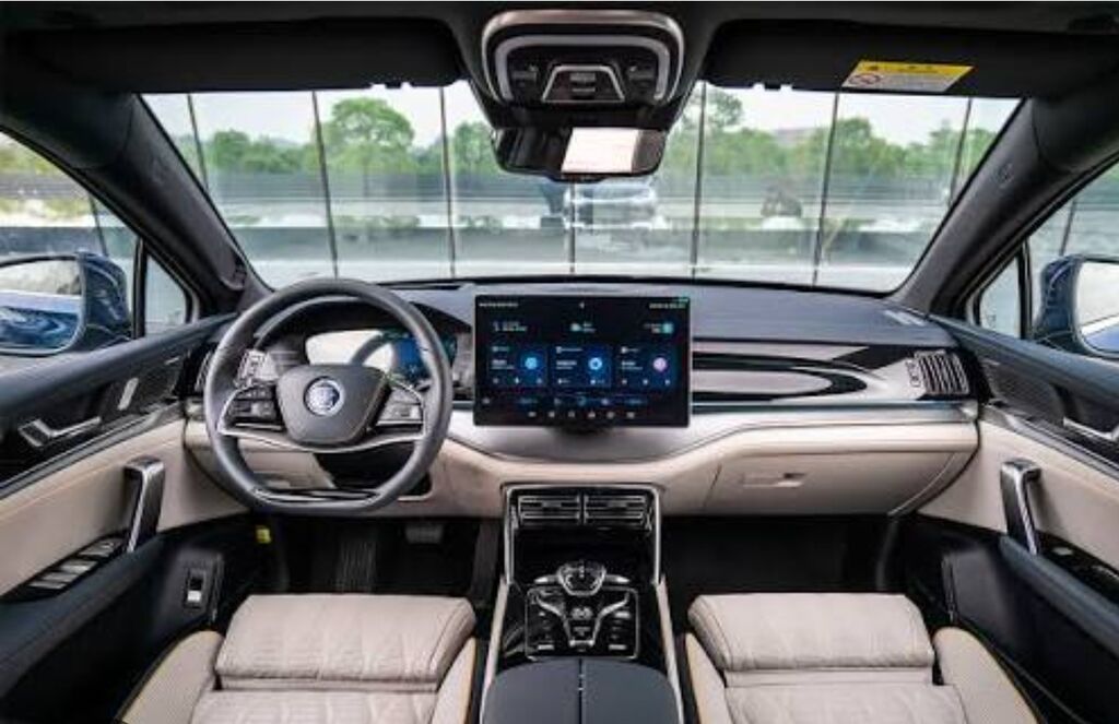 BYD Tang: 2022 г., Электромобиль, Кроссовер: фото 5