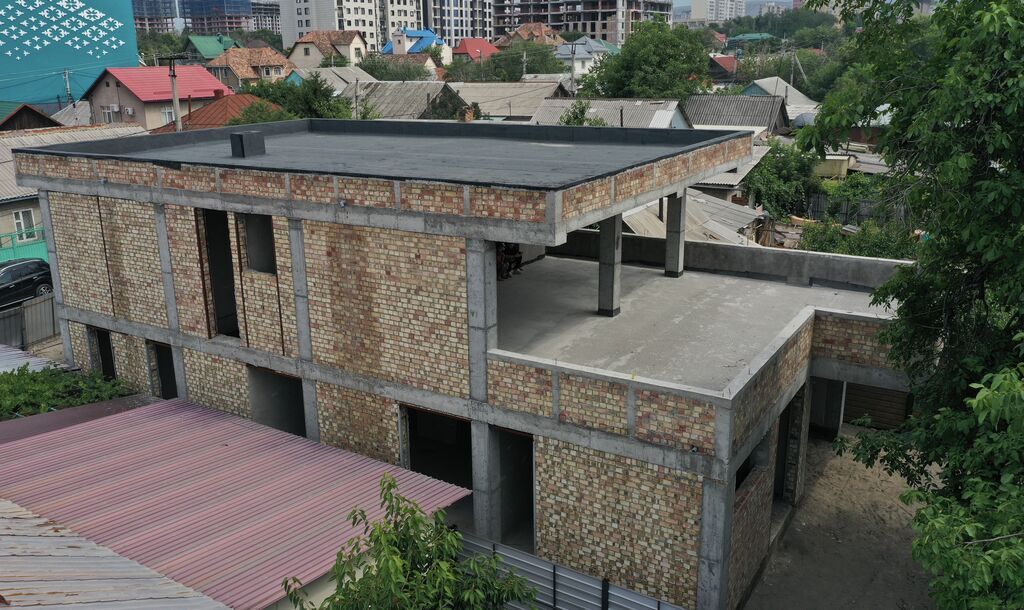 6 комнат и более, 240 м², 4 соток, Бишкек, Азия Молл: фото 7