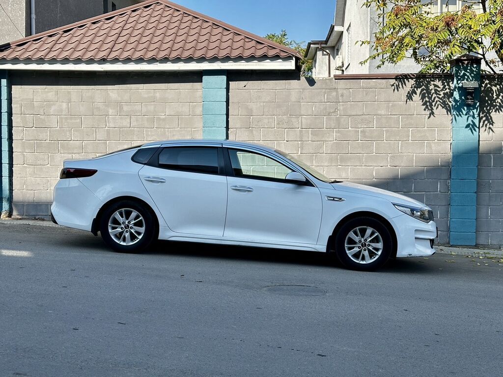 Kia K5: 2017 г., 2 л, Автомат, Газ, Седан: фото 2