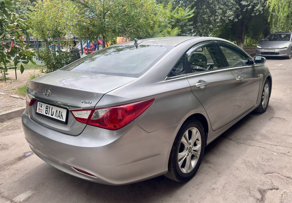 Hyundai Sonata: 2010 г., 4.7 л, Автомат, Бензин, Седан: фото 4