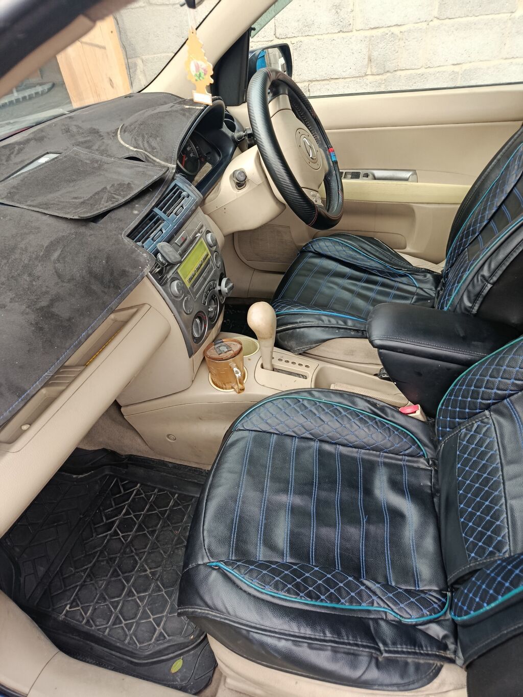 Mazda Demio: 2003 г., Автомат, Хэтчбэк: фото 3