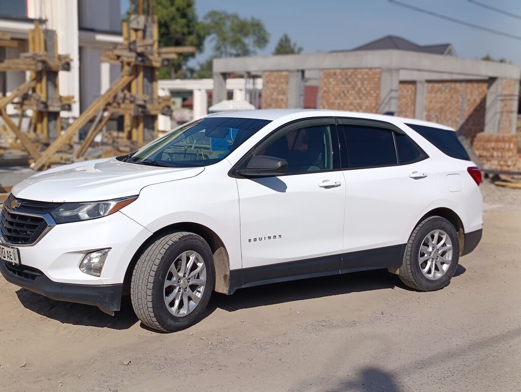 Chevrolet Equinox: 2018 г., 1.5 л, Автомат, Бензин, Кроссовер: фото 2