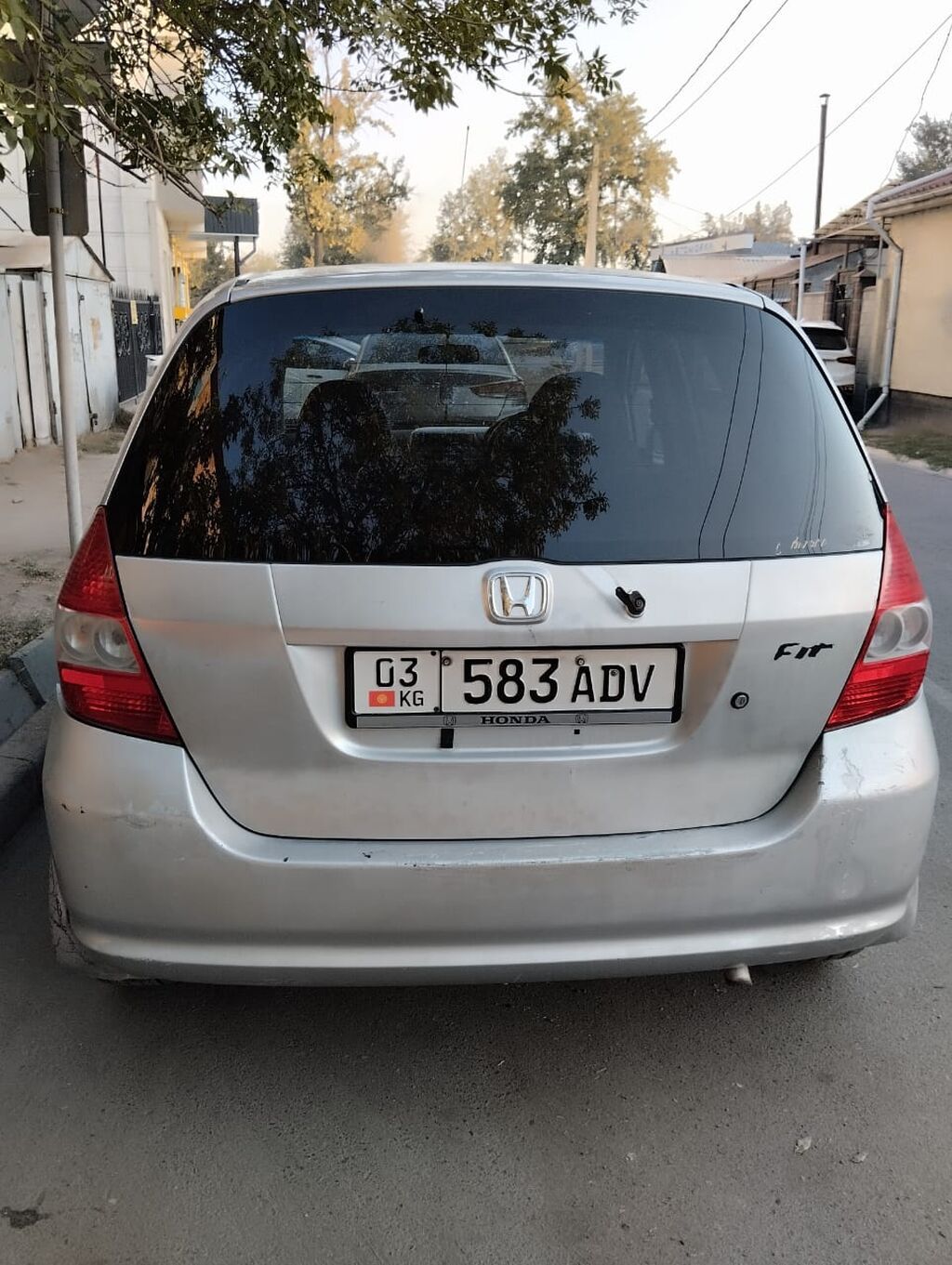 Honda Fit: 2002 г., 1.3 л, Вариатор, Бензин, Хэтчбэк: фото 4