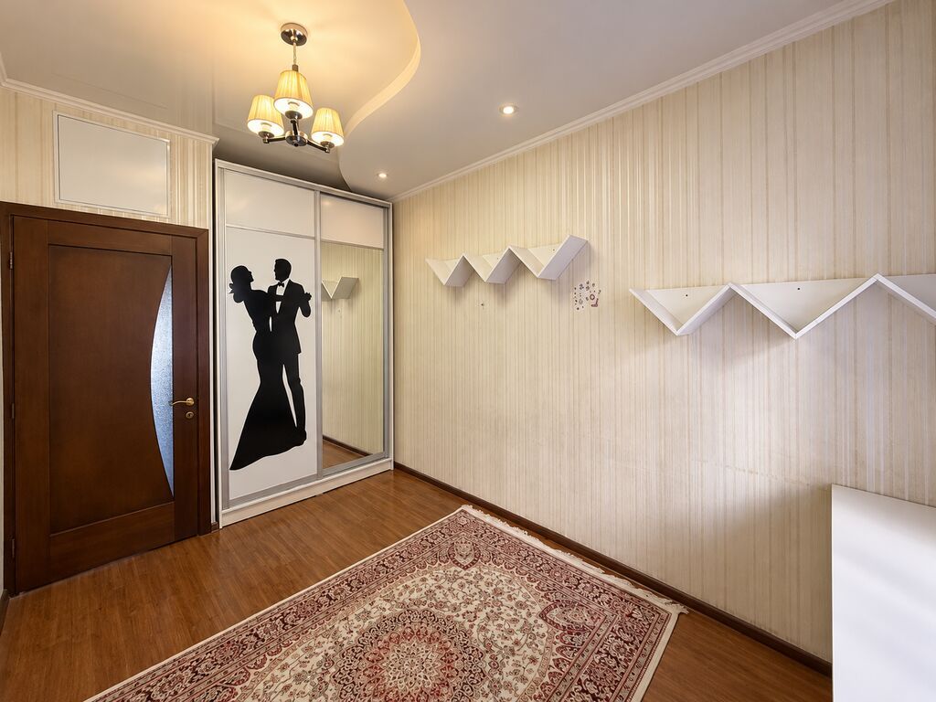 3 комнаты, 69 м², Восток-5 мкр 105 серия, 4 этаж, Евроремонт: фото 6