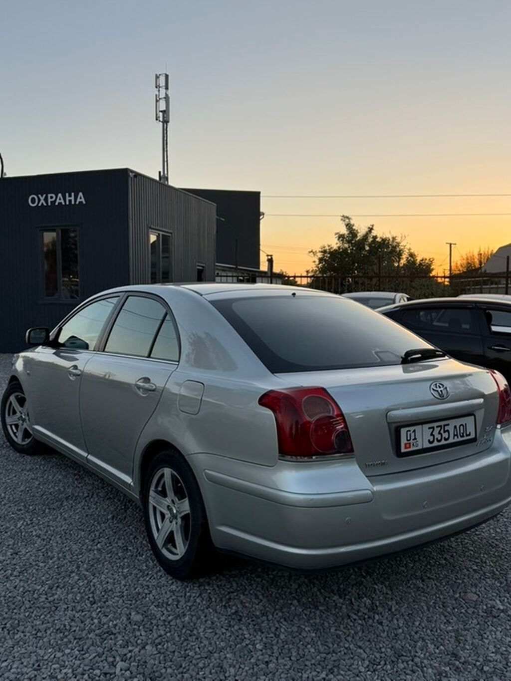 Toyota Avensis: 2004 г., 2.4 л, Автомат, Бензин, Седан: фото 5