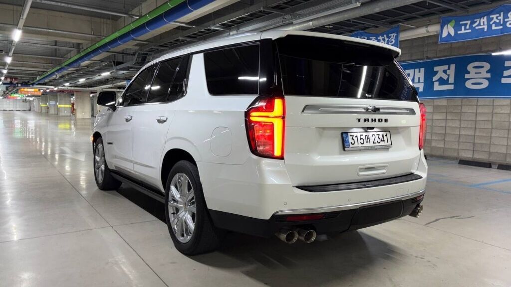 Chevrolet Tahoe: 2022 г., 6.2 л, Автомат, Бензин, Внедорожник: фото 4